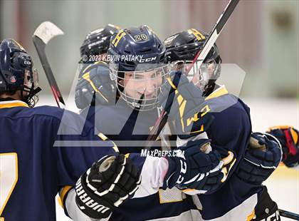 Thumbnail 3 in Housatonic/Northwestern/Wamogo @ SGWL [Suffield/Granby/Windsor Locks] photogallery.