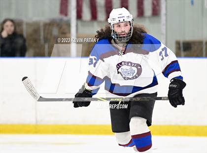 Thumbnail 3 in Housatonic/Northwestern/Wamogo @ SGWL [Suffield/Granby/Windsor Locks] photogallery.