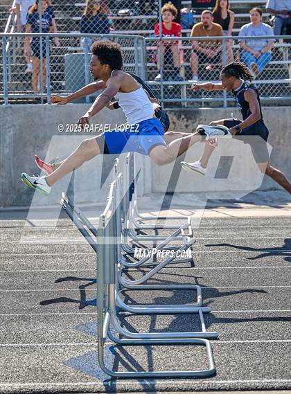 Thumbnail 1 in UIL 6A Track & Field Area 21&22 (300M Hurdles) photogallery.