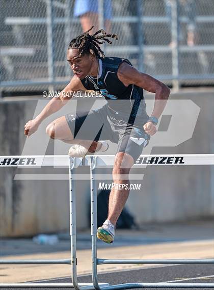 Thumbnail 2 in UIL 6A Track & Field Area 21&22 (300M Hurdles) photogallery.