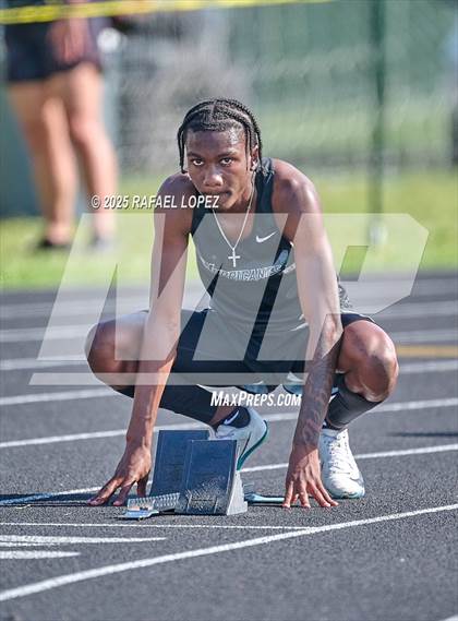 Thumbnail 1 in UIL 6A Track & Field Area 21&22 (300M Hurdles) photogallery.