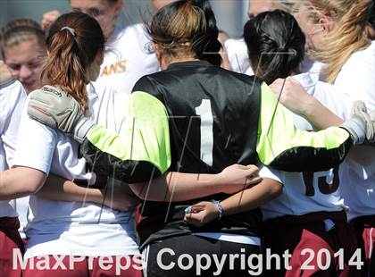 Thumbnail 2 in La Canada vs. St. Margaret's (CIF SS D5 Final) photogallery.
