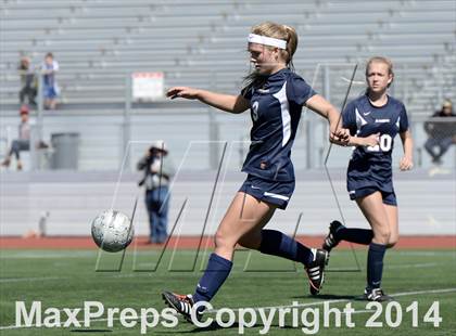 Thumbnail 3 in La Canada vs. St. Margaret's (CIF SS D5 Final) photogallery.