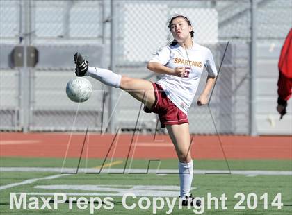 Thumbnail 3 in La Canada vs. St. Margaret's (CIF SS D5 Final) photogallery.