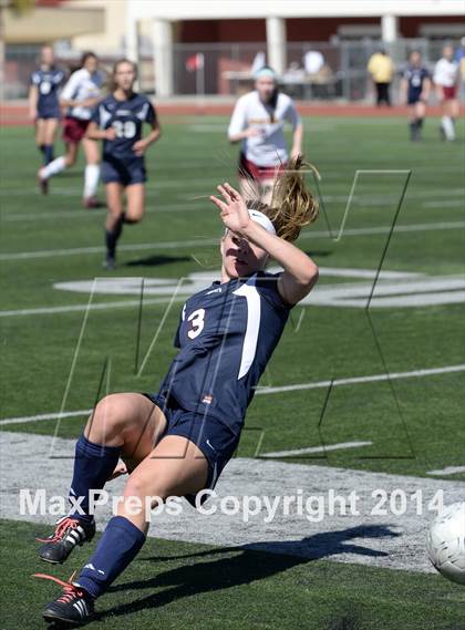 Thumbnail 1 in La Canada vs. St. Margaret's (CIF SS D5 Final) photogallery.