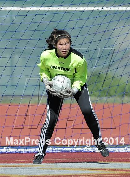 Thumbnail 2 in La Canada vs. St. Margaret's (CIF SS D5 Final) photogallery.