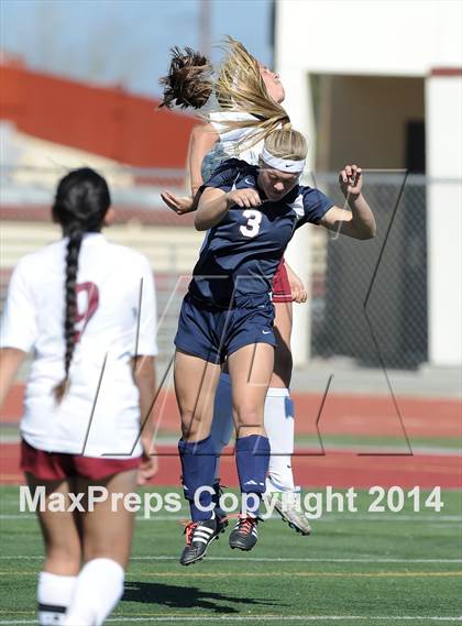 Thumbnail 3 in La Canada vs. St. Margaret's (CIF SS D5 Final) photogallery.