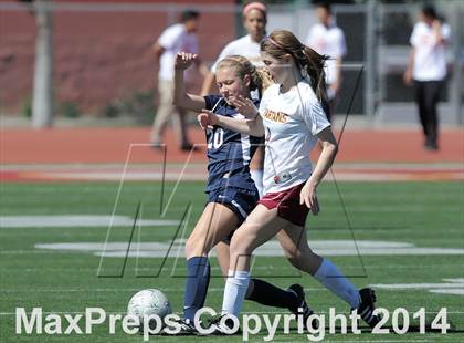 Thumbnail 2 in La Canada vs. St. Margaret's (CIF SS D5 Final) photogallery.