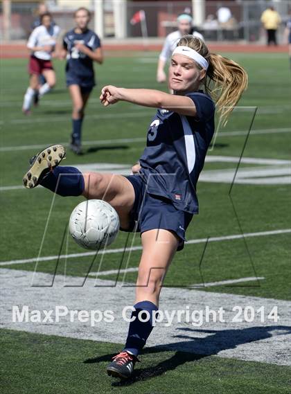 Thumbnail 3 in La Canada vs. St. Margaret's (CIF SS D5 Final) photogallery.