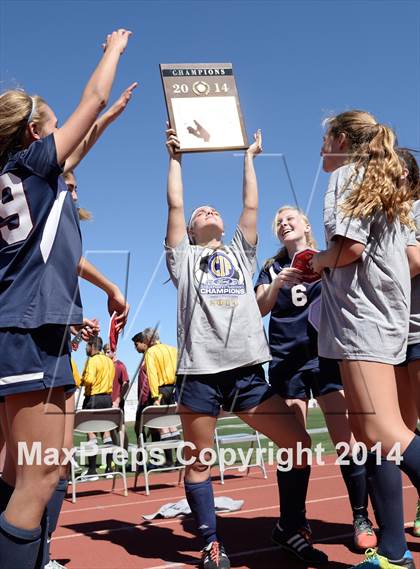 Thumbnail 1 in La Canada vs. St. Margaret's (CIF SS D5 Final) photogallery.