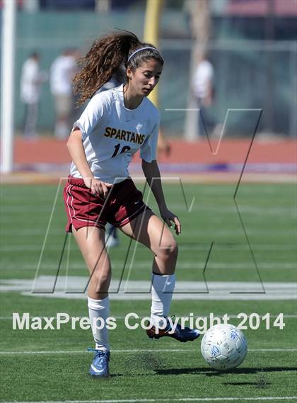 Thumbnail 3 in La Canada vs. St. Margaret's (CIF SS D5 Final) photogallery.