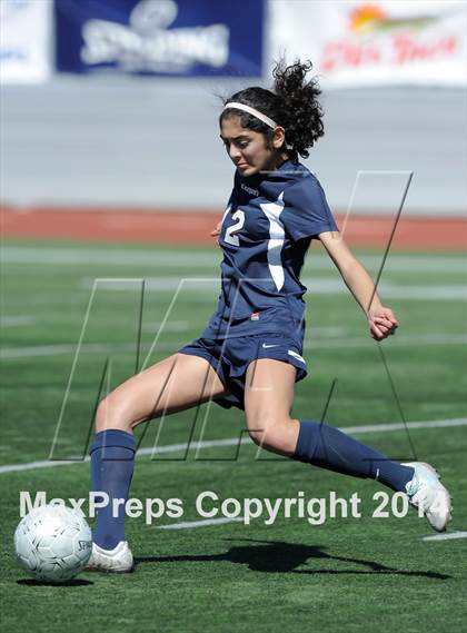 Thumbnail 2 in La Canada vs. St. Margaret's (CIF SS D5 Final) photogallery.