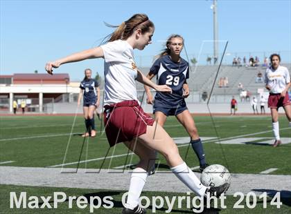 Thumbnail 3 in La Canada vs. St. Margaret's (CIF SS D5 Final) photogallery.