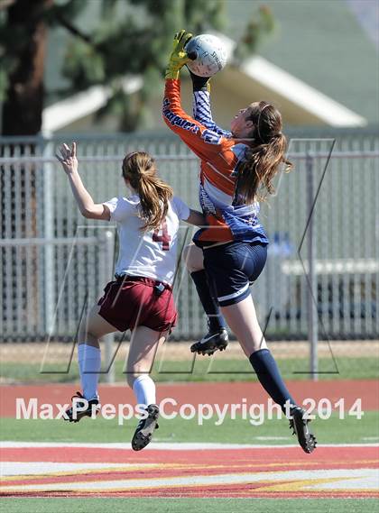 Thumbnail 1 in La Canada vs. St. Margaret's (CIF SS D5 Final) photogallery.