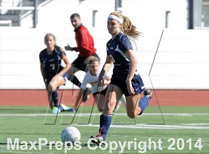 Thumbnail 1 in La Canada vs. St. Margaret's (CIF SS D5 Final) photogallery.