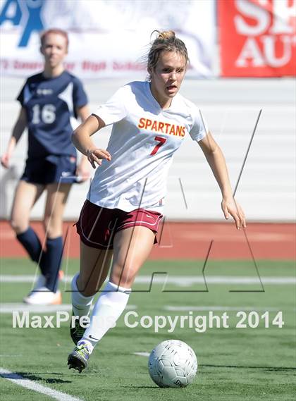 Thumbnail 2 in La Canada vs. St. Margaret's (CIF SS D5 Final) photogallery.