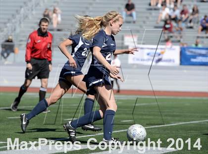 Thumbnail 1 in La Canada vs. St. Margaret's (CIF SS D5 Final) photogallery.