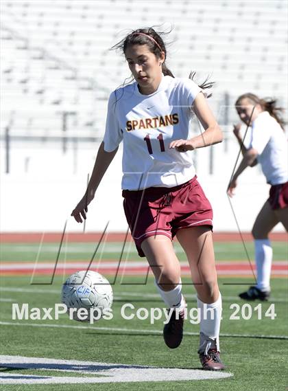 Thumbnail 3 in La Canada vs. St. Margaret's (CIF SS D5 Final) photogallery.