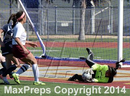 Thumbnail 1 in La Canada vs. St. Margaret's (CIF SS D5 Final) photogallery.