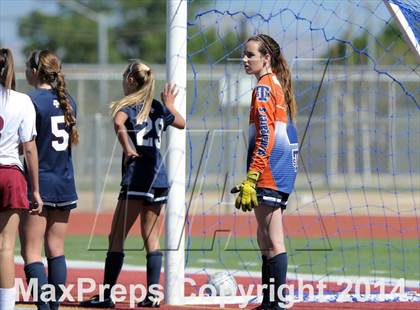 Thumbnail 2 in La Canada vs. St. Margaret's (CIF SS D5 Final) photogallery.