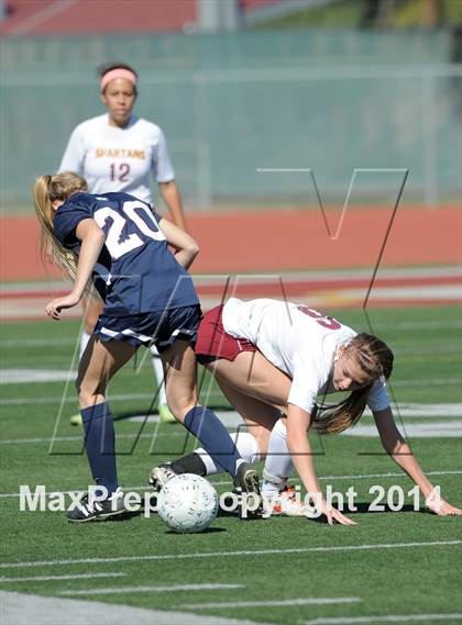 Thumbnail 2 in La Canada vs. St. Margaret's (CIF SS D5 Final) photogallery.