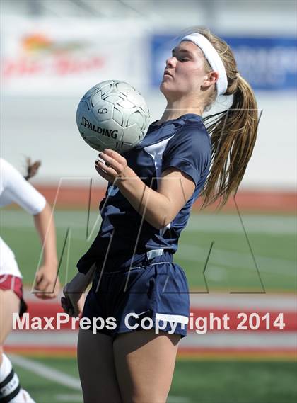 Thumbnail 3 in La Canada vs. St. Margaret's (CIF SS D5 Final) photogallery.