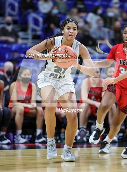Thumbnail 3 in Cedar Park vs. Liberty (UIL 5A Final) photogallery.