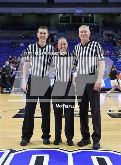 Thumbnail 1 in Cedar Park vs. Liberty (UIL 5A Final) photogallery.