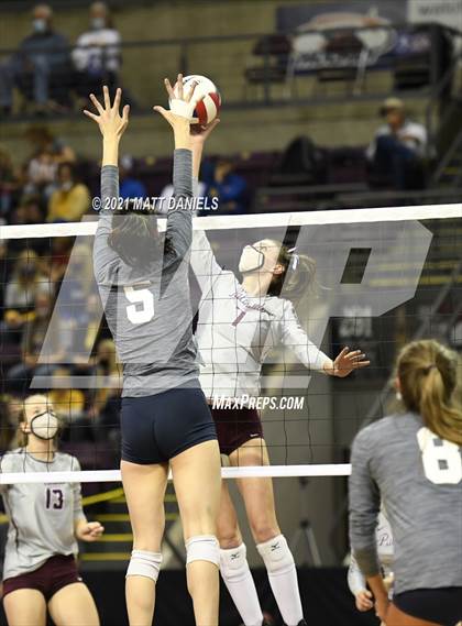 Thumbnail 3 in Palmer Ridge @ Palisade (CHSAA 4A Playoff) photogallery.