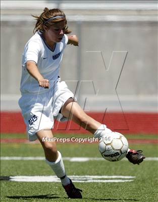 Thumbnail 2 in Manteca vs. Oakmont (D3 Sec. Final) photogallery.