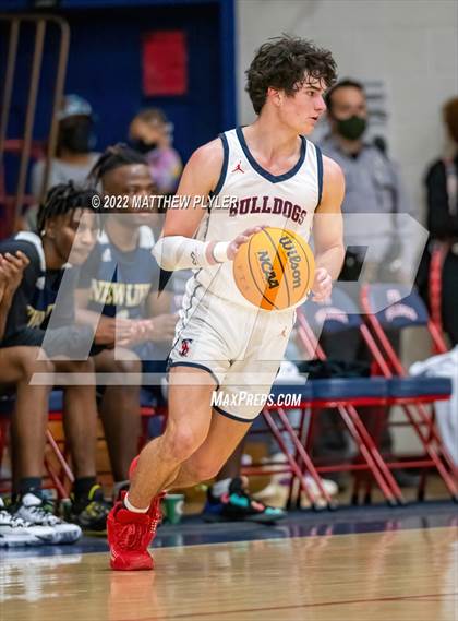 Thumbnail 1 in New Life Christian Academy vs Terry Sanford (MLK Dream Jam at Terry Sanford) photogallery.