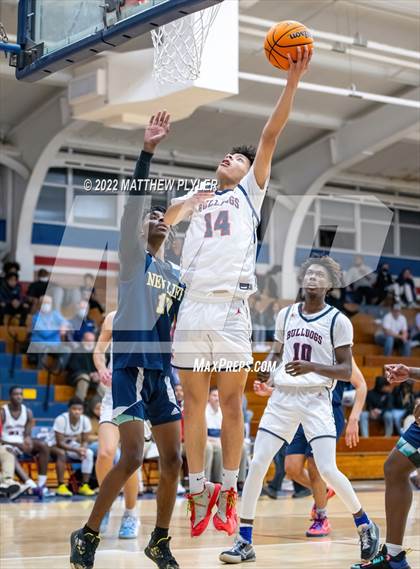 Thumbnail 1 in New Life Christian Academy vs Terry Sanford (MLK Dream Jam at Terry Sanford) photogallery.
