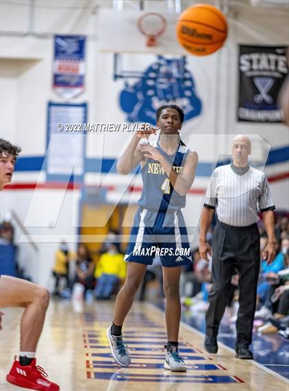 Thumbnail 2 in New Life Christian Academy vs Terry Sanford (MLK Dream Jam at Terry Sanford) photogallery.