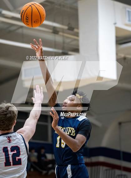 Thumbnail 2 in New Life Christian Academy vs Terry Sanford (MLK Dream Jam at Terry Sanford) photogallery.