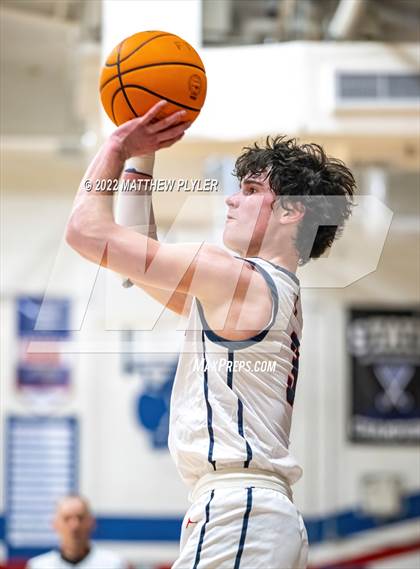 Thumbnail 3 in New Life Christian Academy vs Terry Sanford (MLK Dream Jam at Terry Sanford) photogallery.