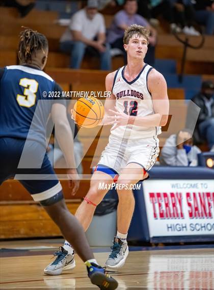 Thumbnail 1 in New Life Christian Academy vs Terry Sanford (MLK Dream Jam at Terry Sanford) photogallery.