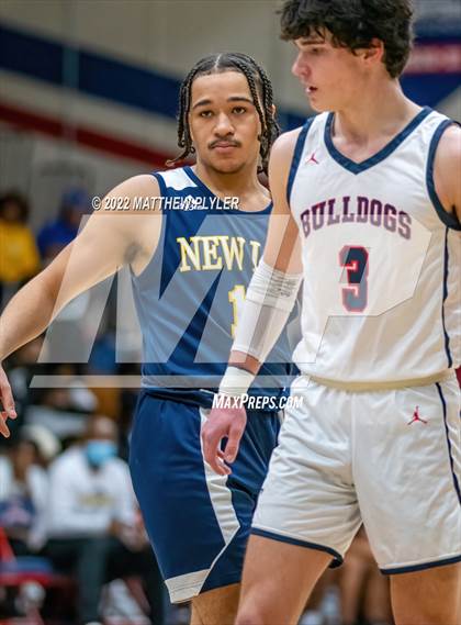 Thumbnail 2 in New Life Christian Academy vs Terry Sanford (MLK Dream Jam at Terry Sanford) photogallery.