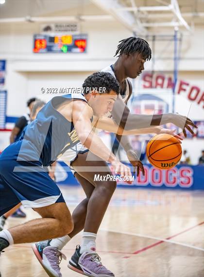 Thumbnail 1 in New Life Christian Academy vs Terry Sanford (MLK Dream Jam at Terry Sanford) photogallery.