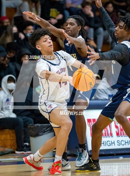 Thumbnail 1 in New Life Christian Academy vs Terry Sanford (MLK Dream Jam at Terry Sanford) photogallery.