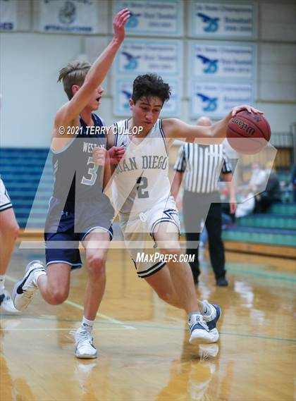 Thumbnail 2 in Westlake vs. Juan Diego (Eagle Holiday Shootout) photogallery.