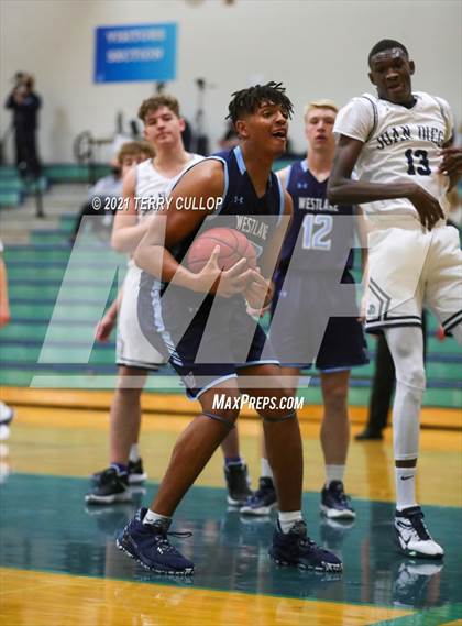 Thumbnail 3 in Westlake vs. Juan Diego (Eagle Holiday Shootout) photogallery.