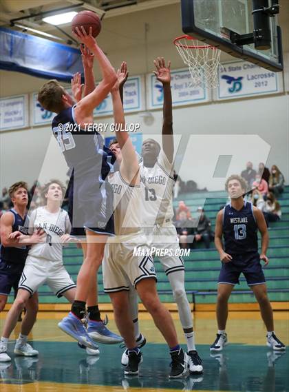 Thumbnail 2 in Westlake vs. Juan Diego (Eagle Holiday Shootout) photogallery.