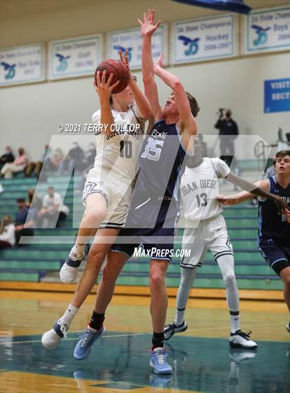 Thumbnail 3 in Westlake vs. Juan Diego (Eagle Holiday Shootout) photogallery.