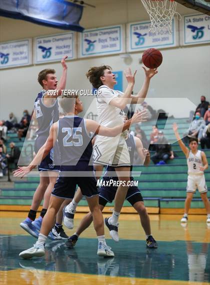 Thumbnail 2 in Westlake vs. Juan Diego (Eagle Holiday Shootout) photogallery.