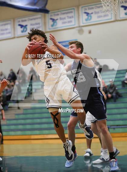 Thumbnail 2 in Westlake vs. Juan Diego (Eagle Holiday Shootout) photogallery.
