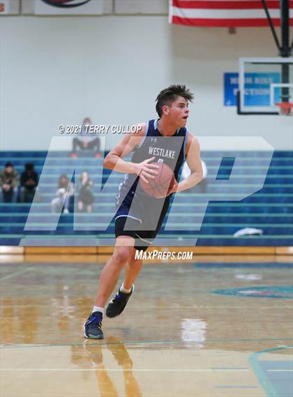 Thumbnail 1 in Westlake vs. Juan Diego (Eagle Holiday Shootout) photogallery.