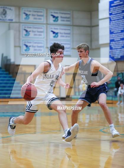 Thumbnail 2 in Westlake vs. Juan Diego (Eagle Holiday Shootout) photogallery.