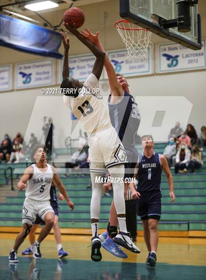 Thumbnail 2 in Westlake vs. Juan Diego (Eagle Holiday Shootout) photogallery.