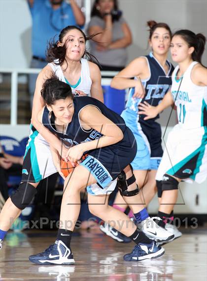 Thumbnail 3 in Deer Park vs. Pasadena (McDonald's Texas Invitational) photogallery.