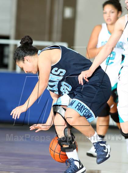 Thumbnail 2 in Deer Park vs. Pasadena (McDonald's Texas Invitational) photogallery.